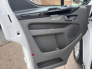 Used 2018 Ford Transit Custom Limited L1 H1 White - Interior and Exterior details 17
