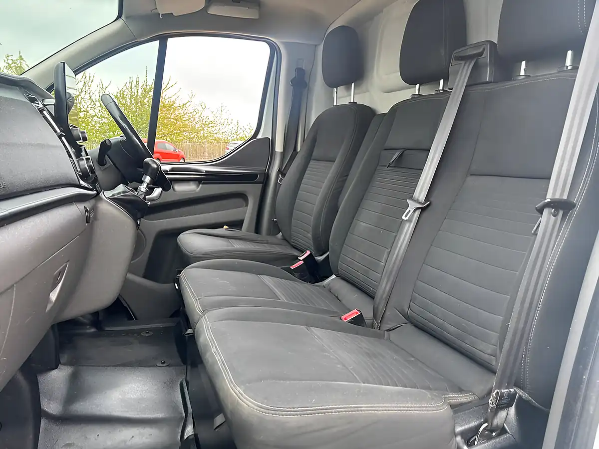 Used 2018 Ford Transit Custom Limited L1 H1 White - Interior and Exterior details 19