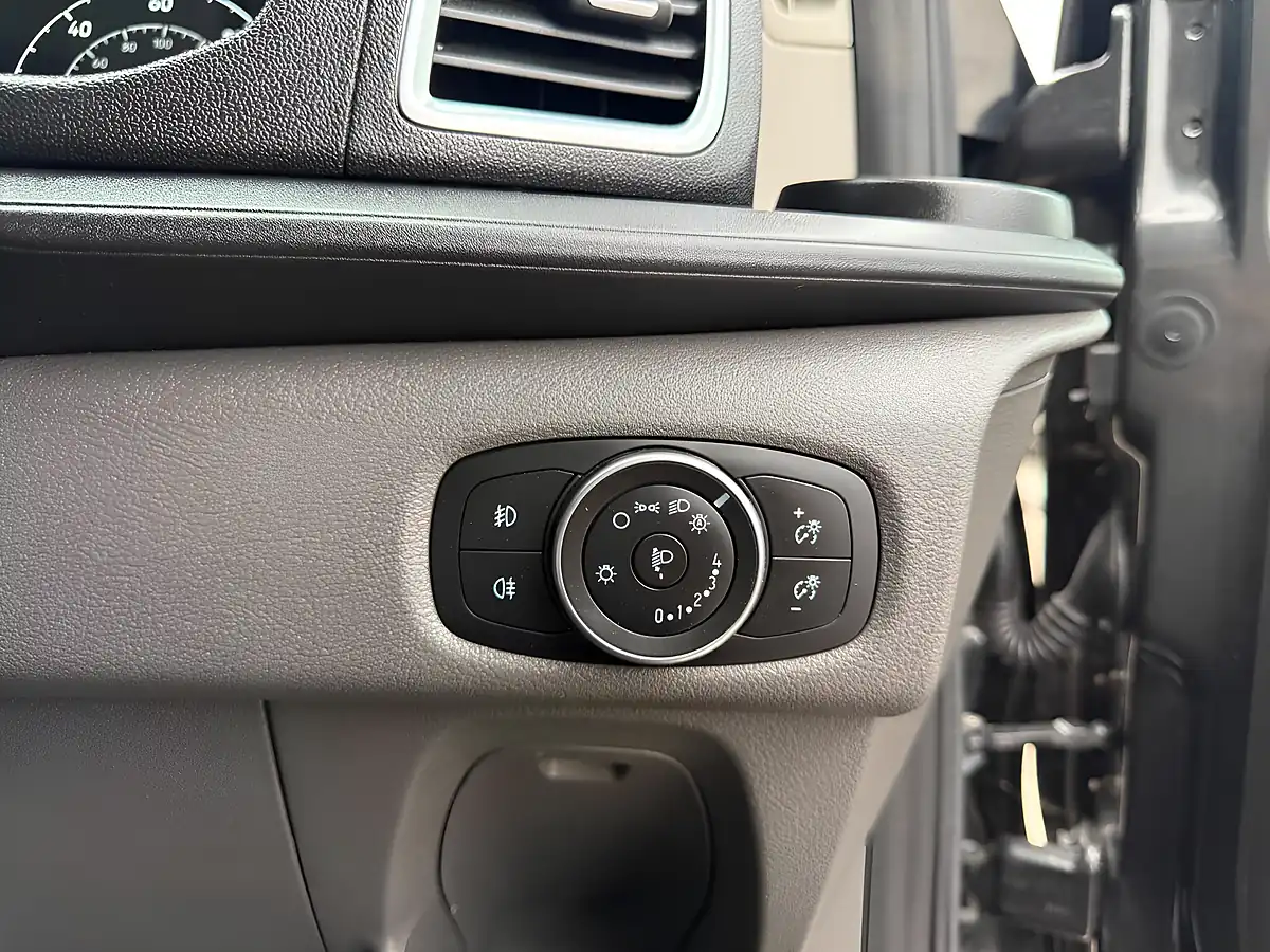 Used 2018 Ford Transit Custom Limited L2 H2 Grey - Interior and Exterior details 17