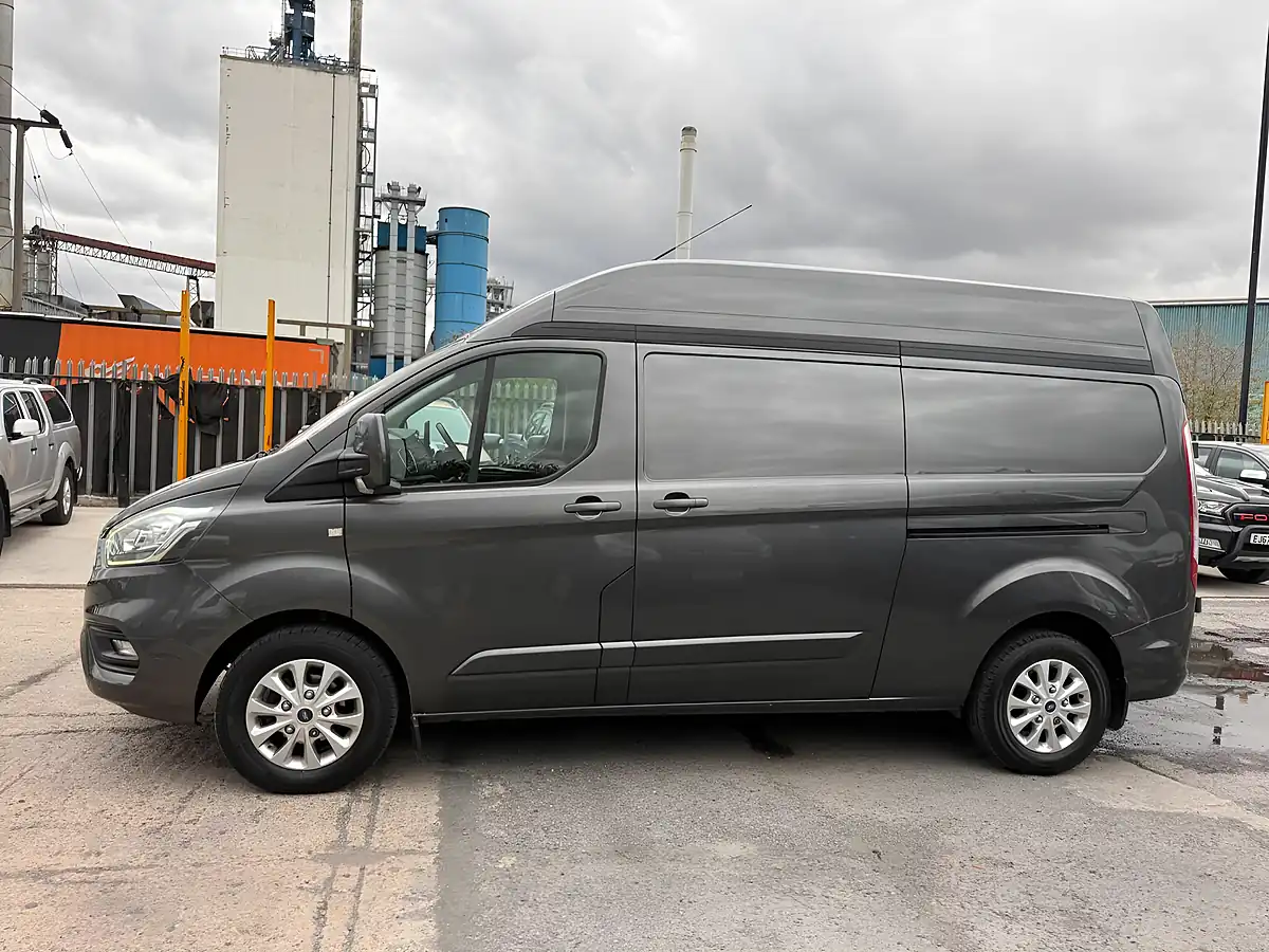 Used 2018 Ford Transit Custom Limited L2 H2 Grey - Interior and Exterior details 4