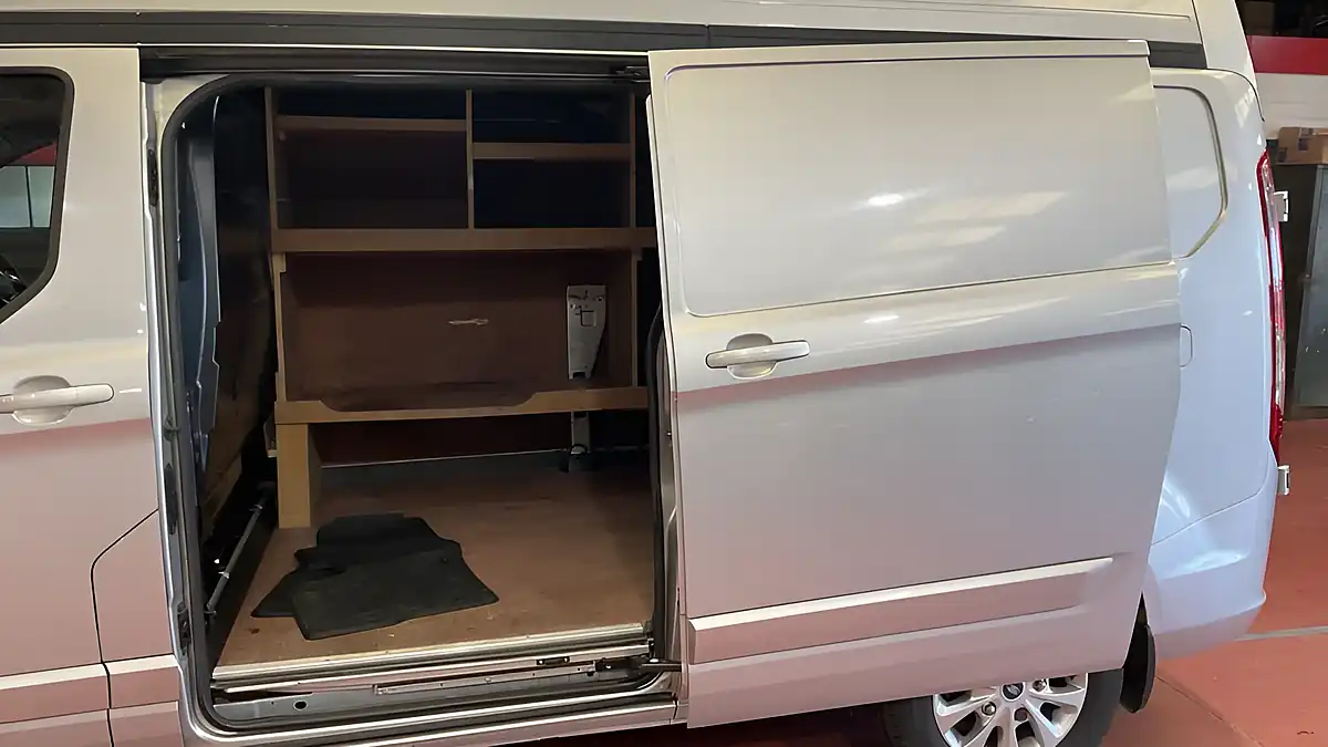 Used 2018 Ford Transit Custom Limited Lwb High Roof Silver - Interior and Exterior details 10