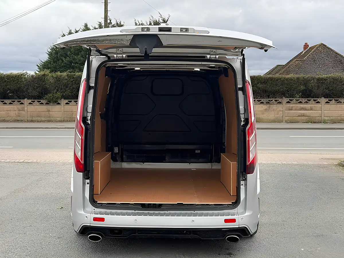 Used 2018 Ford Transit Custom Limited Msrt Silver - Interior and Exterior details 6
