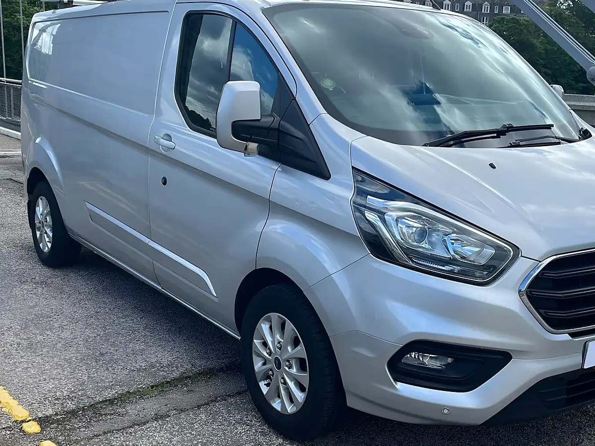 Used 2018 Ford Transit Custom Limited Silver - Interior and Exterior details 6