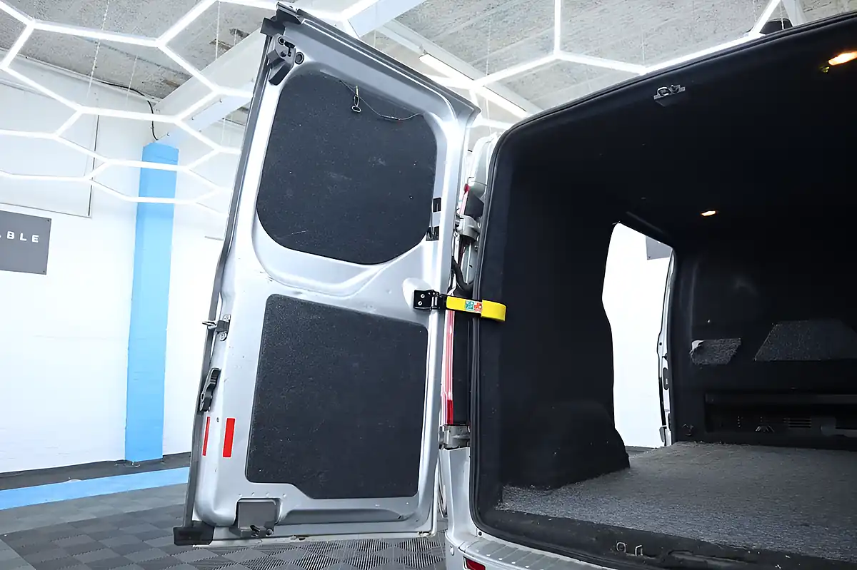 Used 2018 Ford Transit Custom Limited Silver - Interior and Exterior details 12