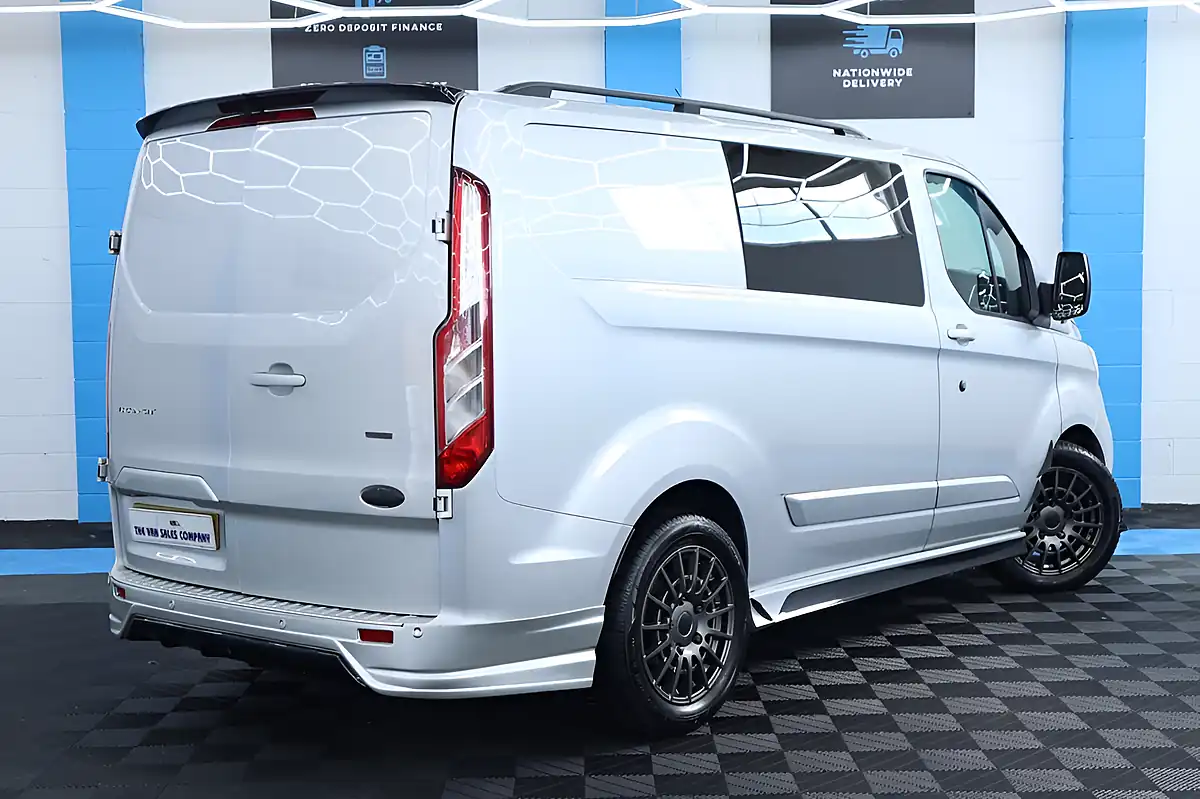 Used 2018 Ford Transit Custom Limited Silver - Interior and Exterior details 9
