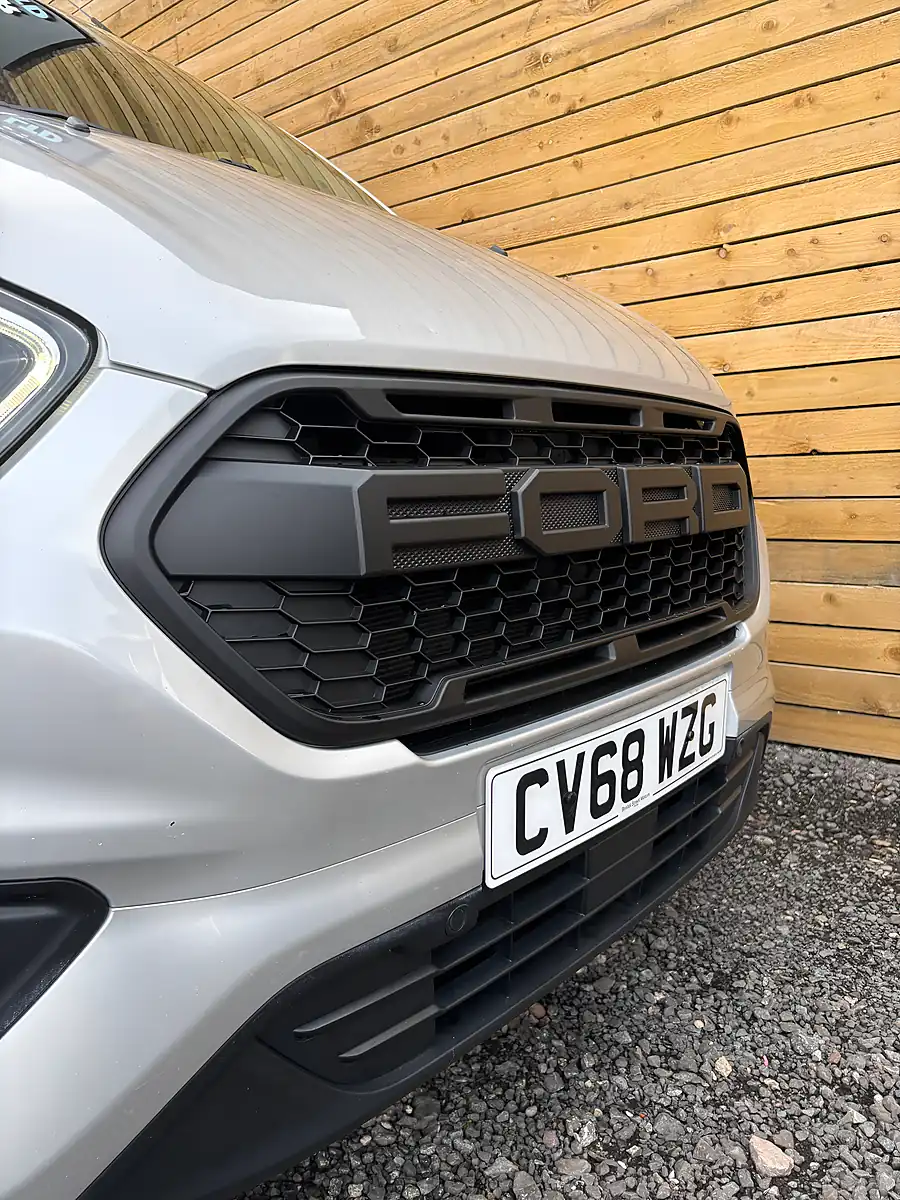 Used 2018 Ford Transit Custom Limited Silver - Interior and Exterior details 12
