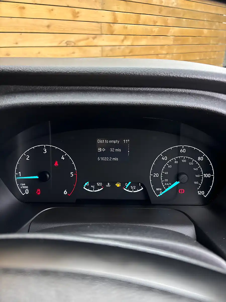 Used 2018 Ford Transit Custom Limited Silver - Interior and Exterior details 15