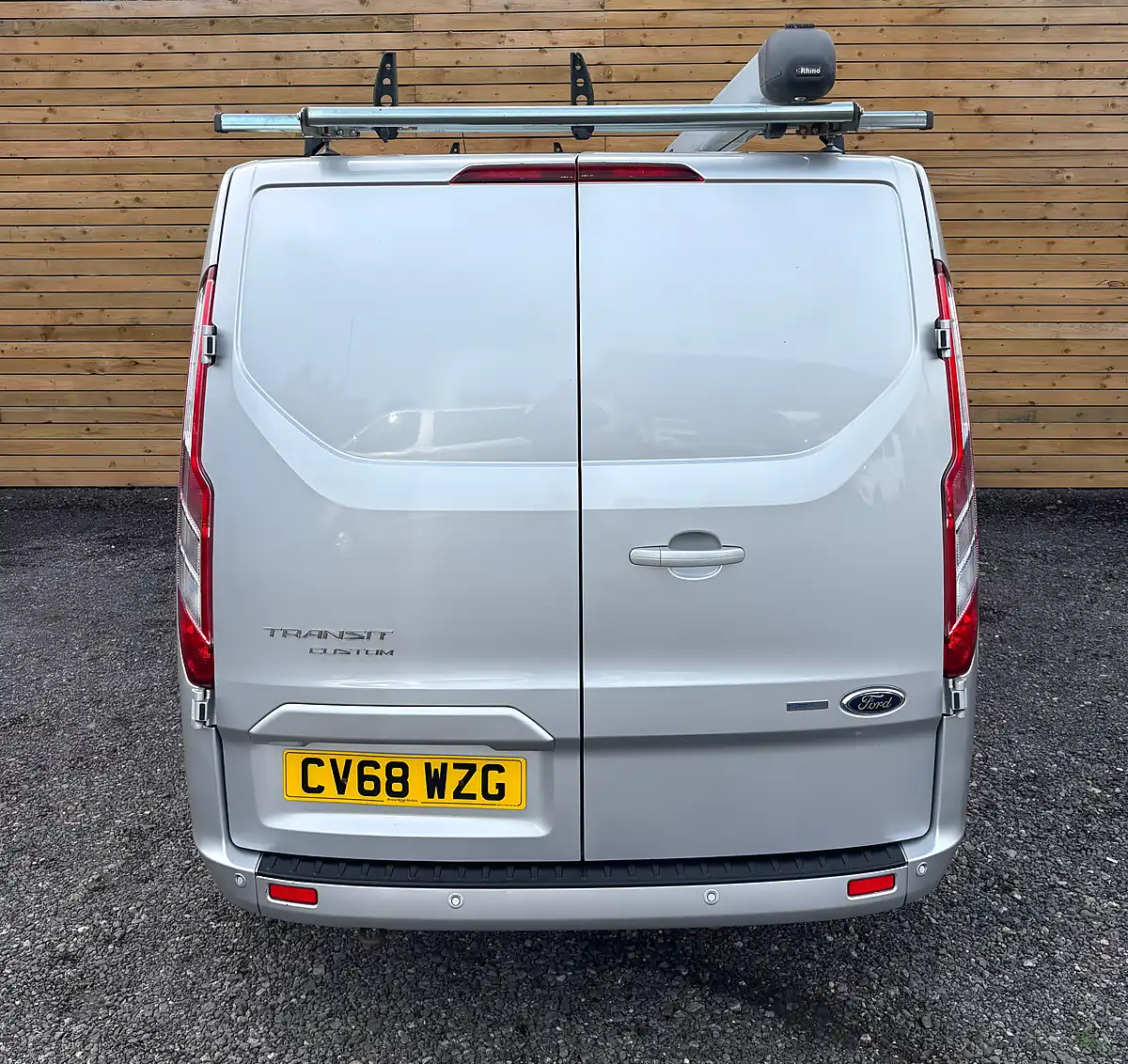 Used 2018 Ford Transit Custom Limited Silver - Interior and Exterior details 8