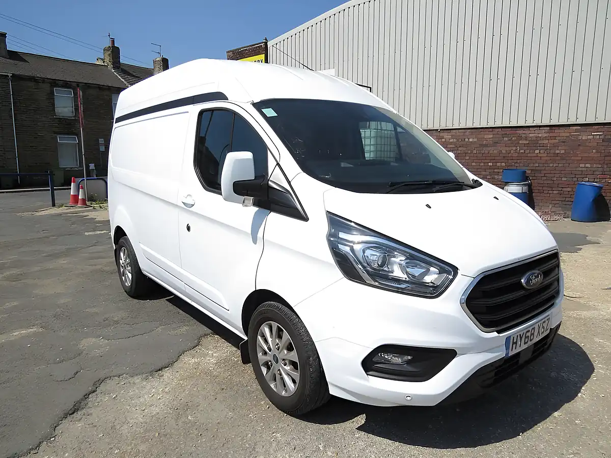 Used 2018 Ford Transit Custom Limited White - Front View