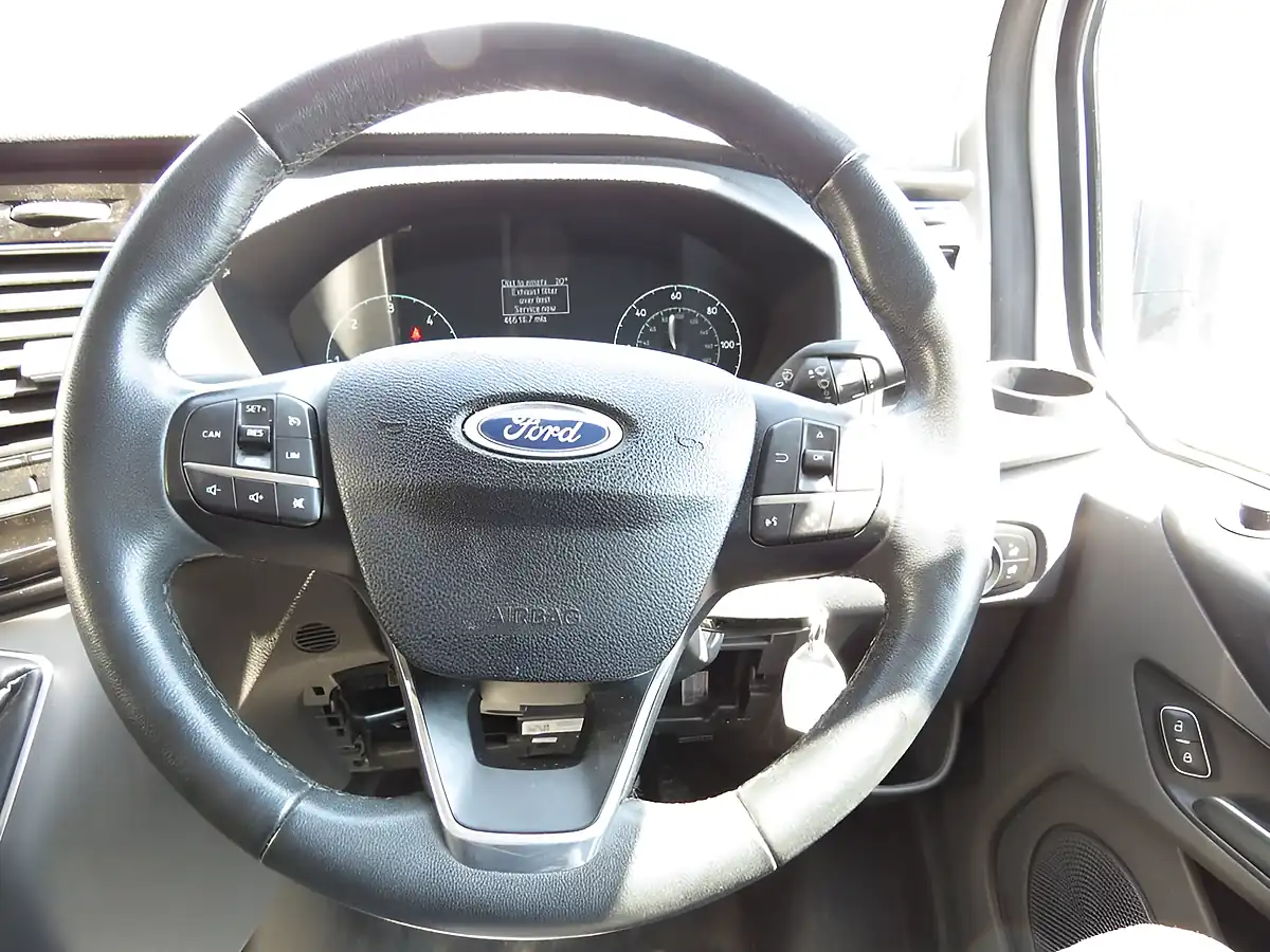 Used 2018 Ford Transit Custom Limited White - Interior and Exterior details 14