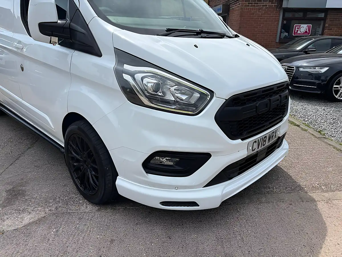 Used 2018 Ford Transit Custom Limited White - Interior and Exterior details 2