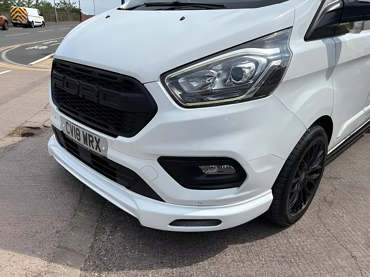 Used 2018 Ford Transit Custom Limited White - Interior and Exterior details 7