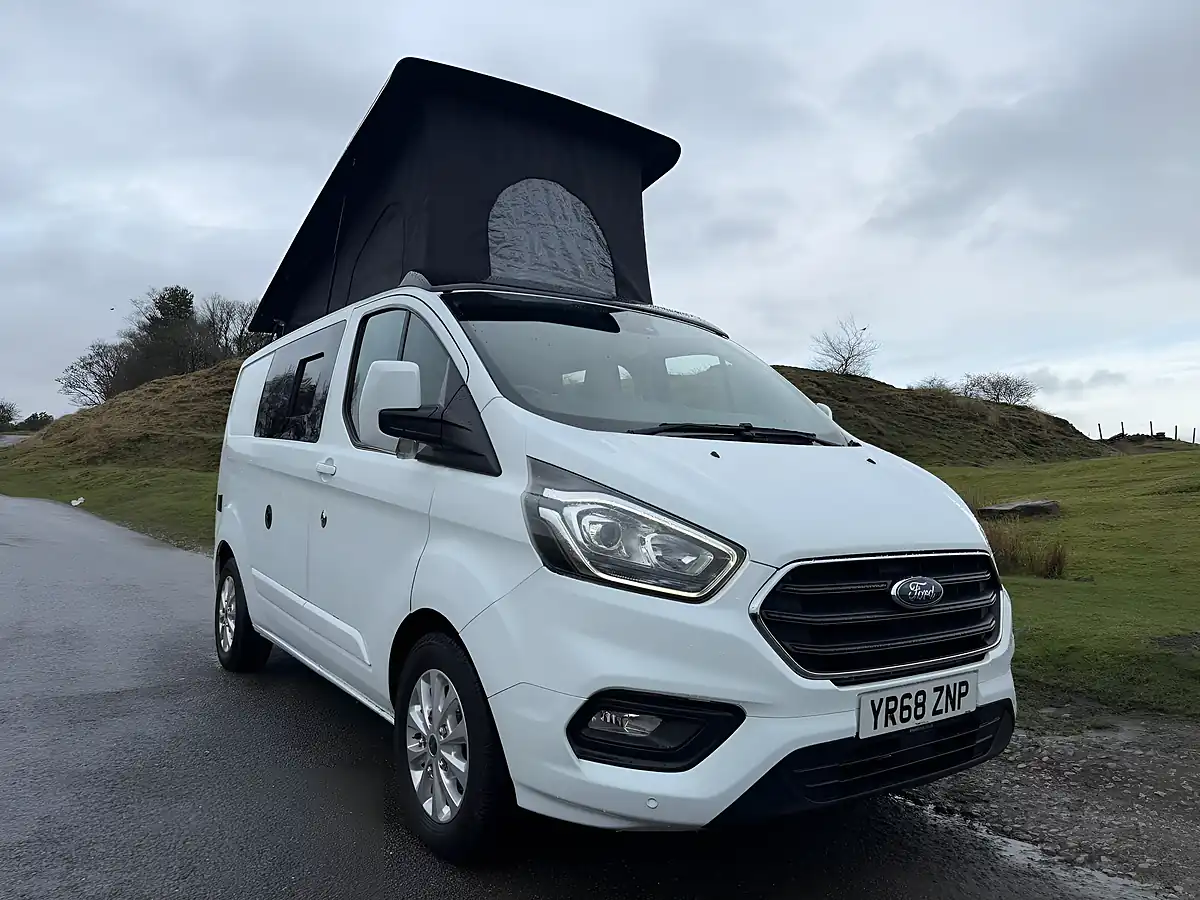 Used 2018 Ford Transit Custom Limited White - Front View