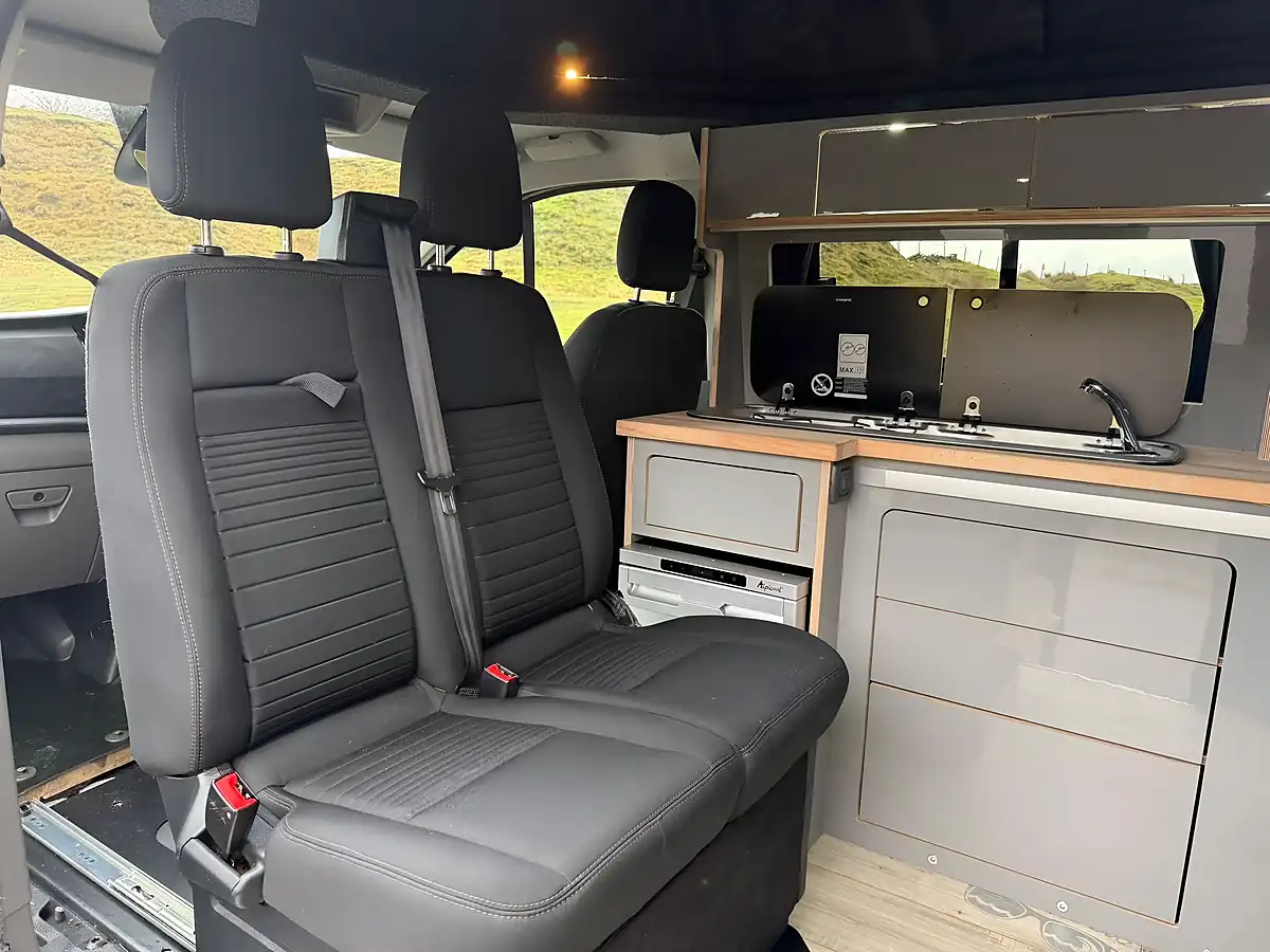 Used 2018 Ford Transit Custom Limited White - Interior and Exterior details 3