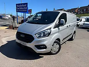 Used 2018 Ford Transit Custom Limited White - Interior and Exterior details 6