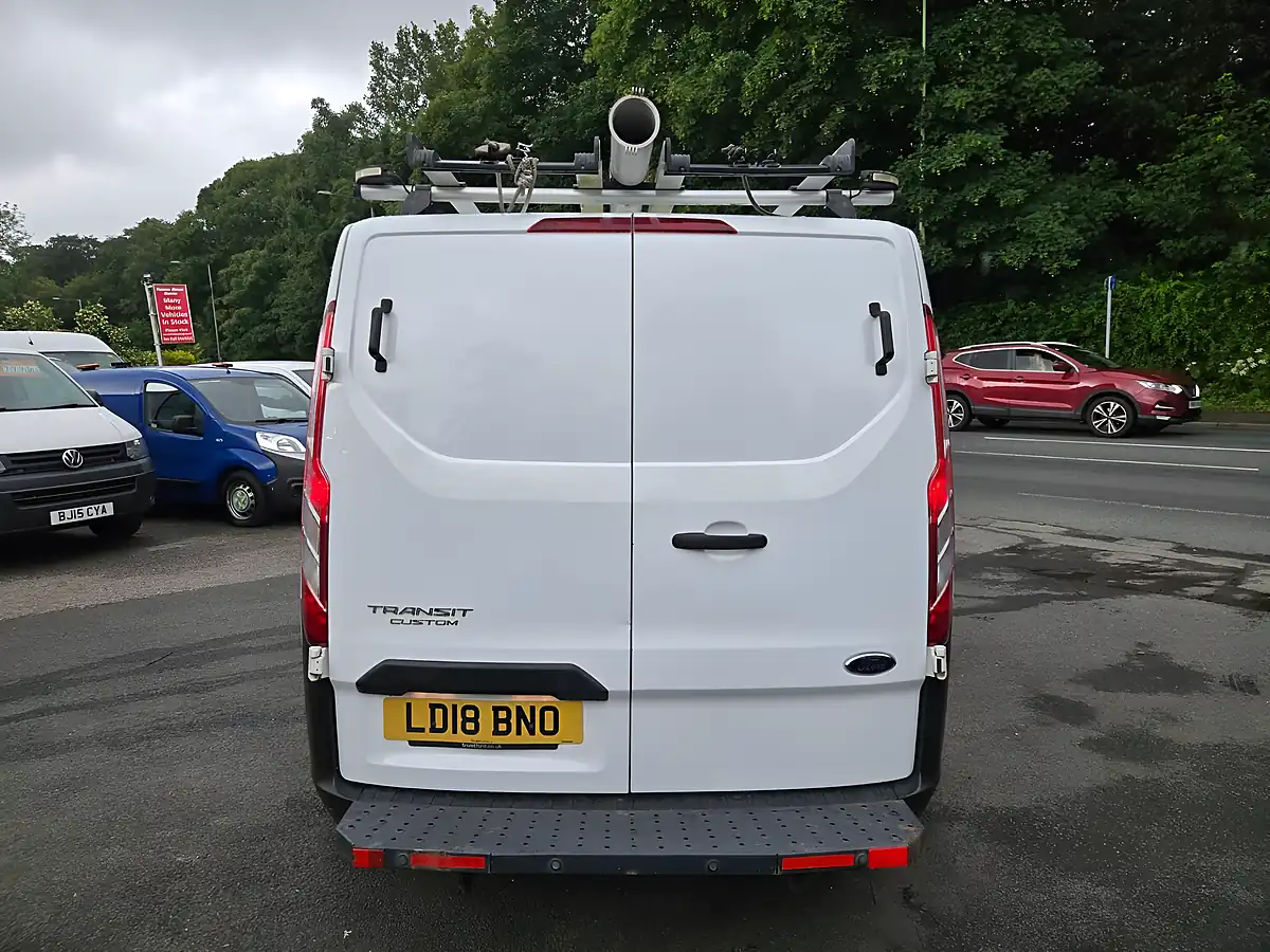 Used 2018 Ford Transit Custom Low Roof Van White - Interior and Exterior details 10