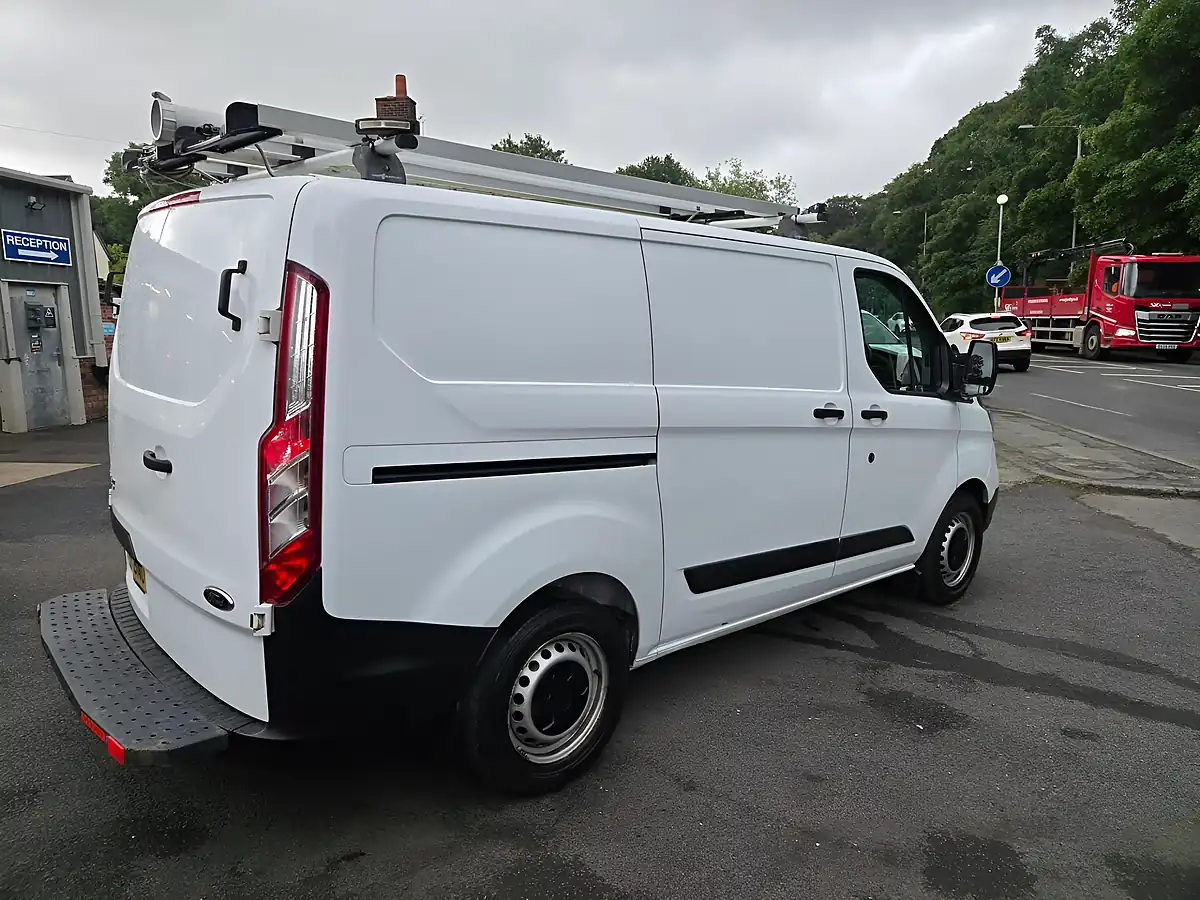 Used 2018 Ford Transit Custom Low Roof Van White - Interior and Exterior details 12