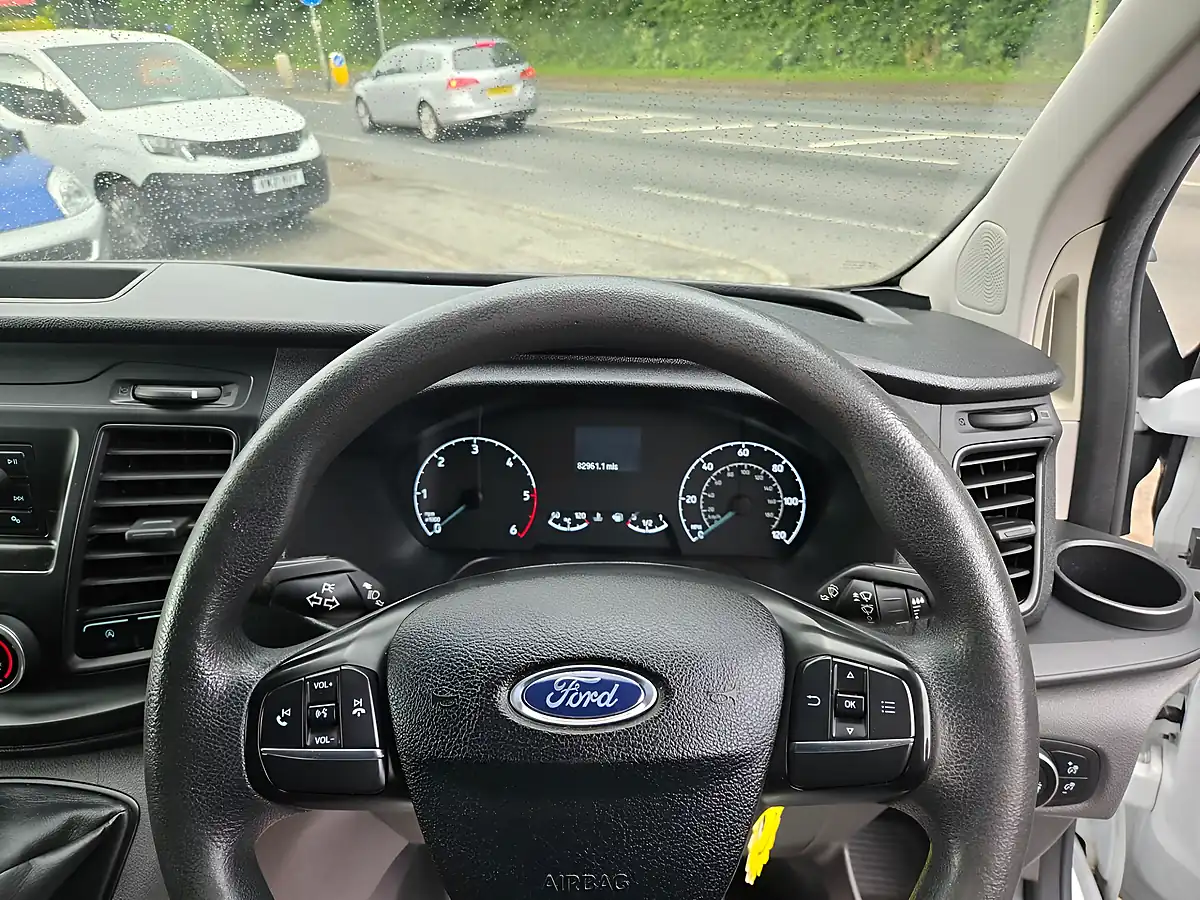 Used 2018 Ford Transit Custom Low Roof Van White - Interior and Exterior details 16