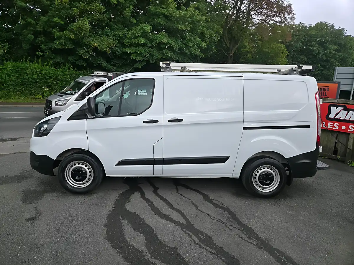 Used 2018 Ford Transit Custom Low Roof Van White - Interior and Exterior details 4