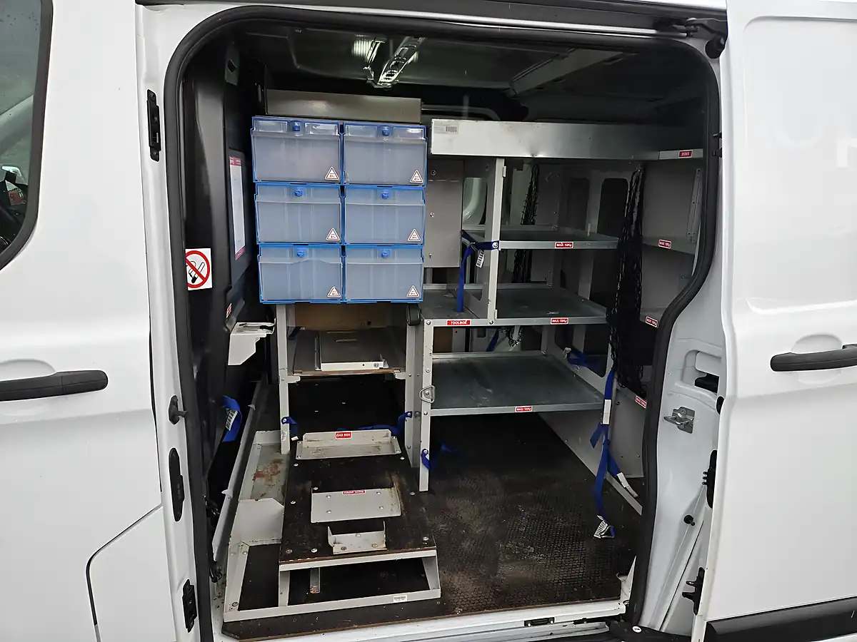 Used 2018 Ford Transit Custom Low Roof Van White - Interior and Exterior details 7