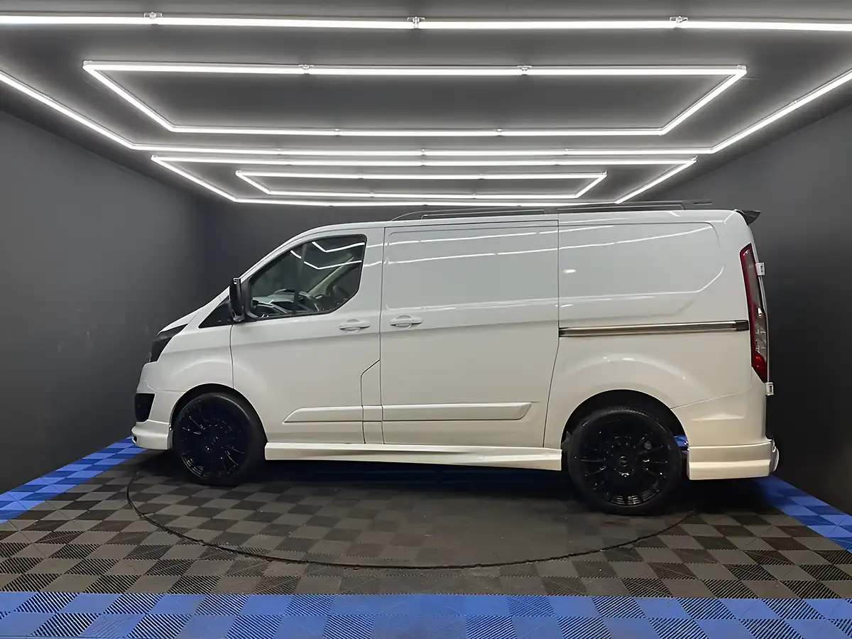 Used 2018 Ford Transit Custom Panel Van L1 H1 White - Interior and Exterior details 10