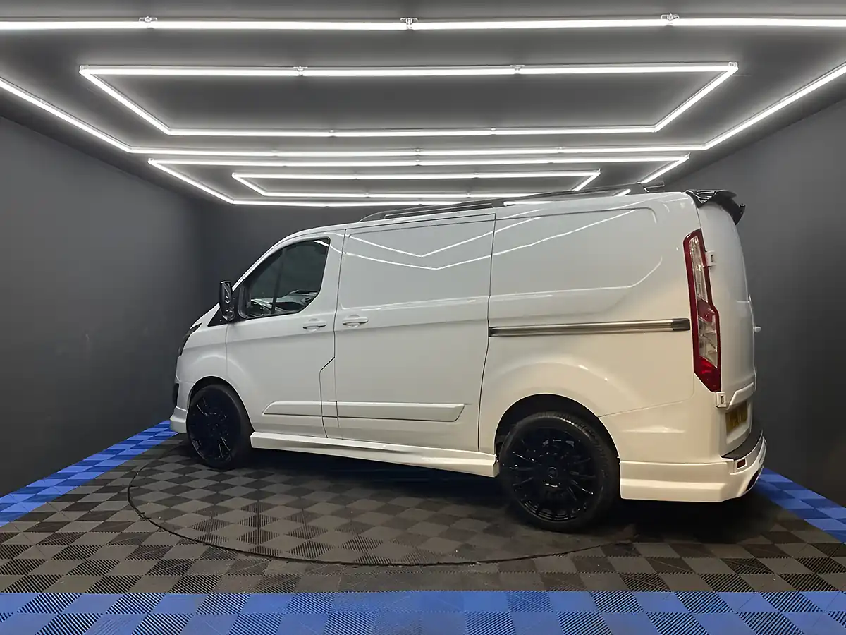 Used 2018 Ford Transit Custom Panel Van L1 H1 White - Interior and Exterior details 11