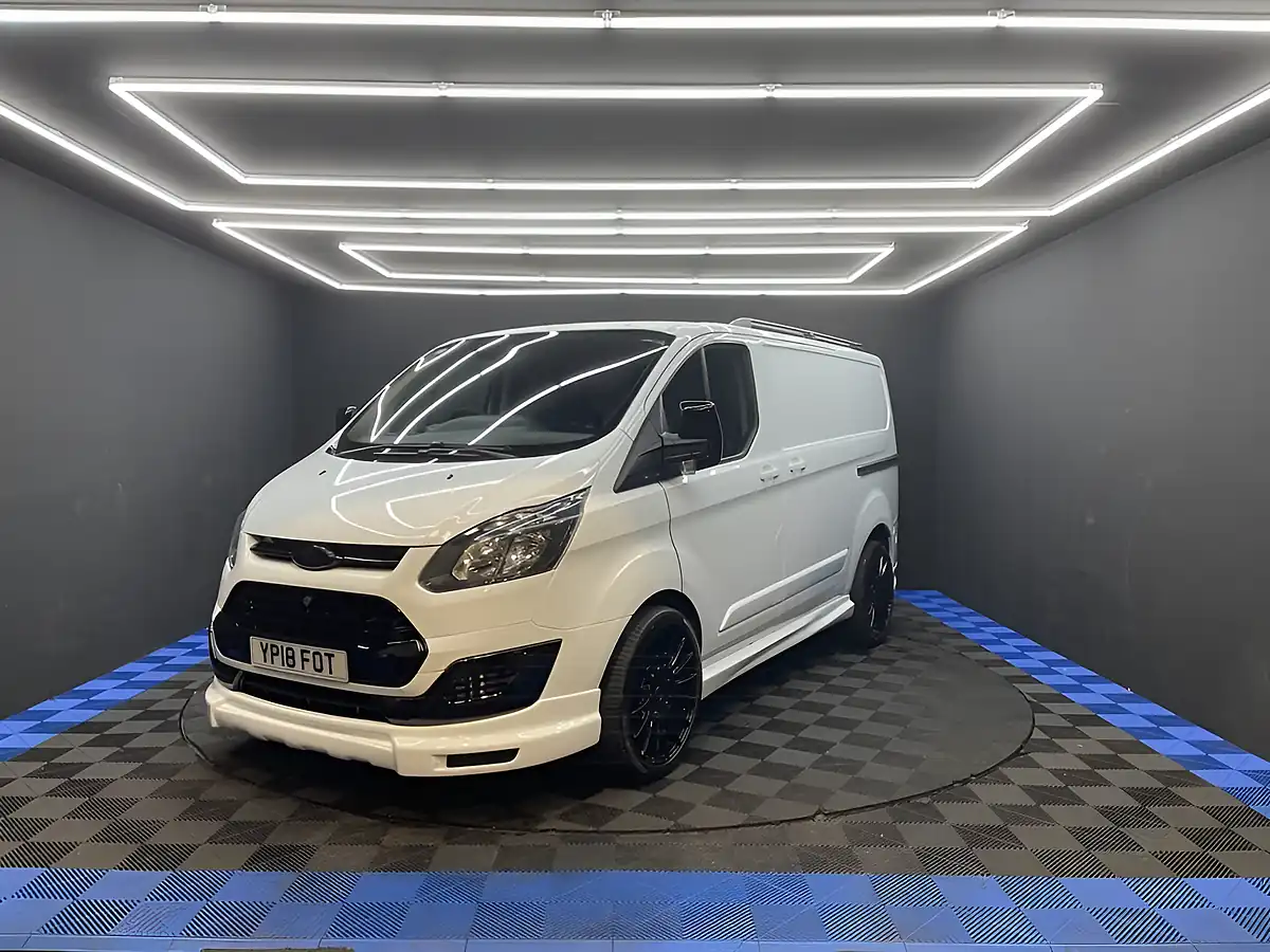 Used 2018 Ford Transit Custom Panel Van L1 H1 White - Interior and Exterior details 6