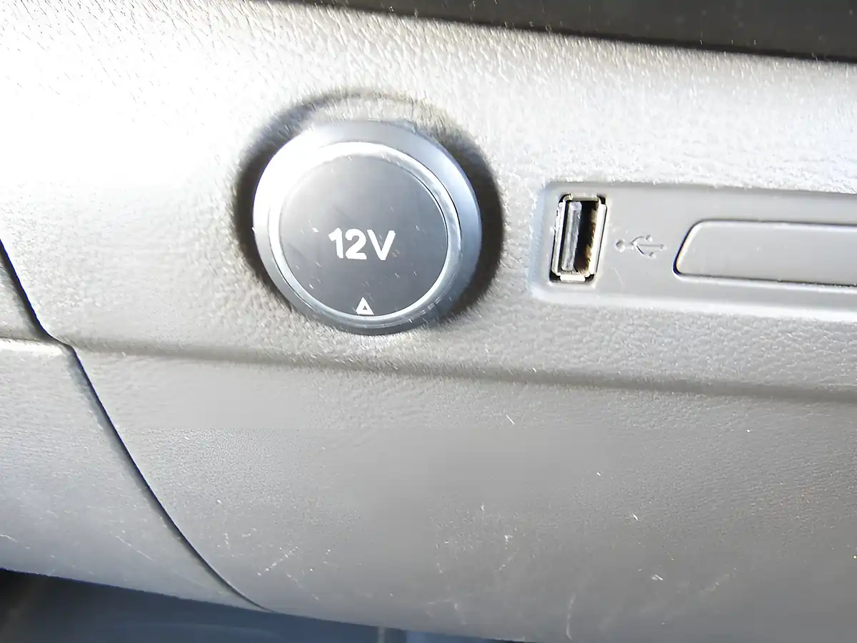 Used 2018 Ford Transit Custom Panel Van L1 H1 White - Interior and Exterior details 16