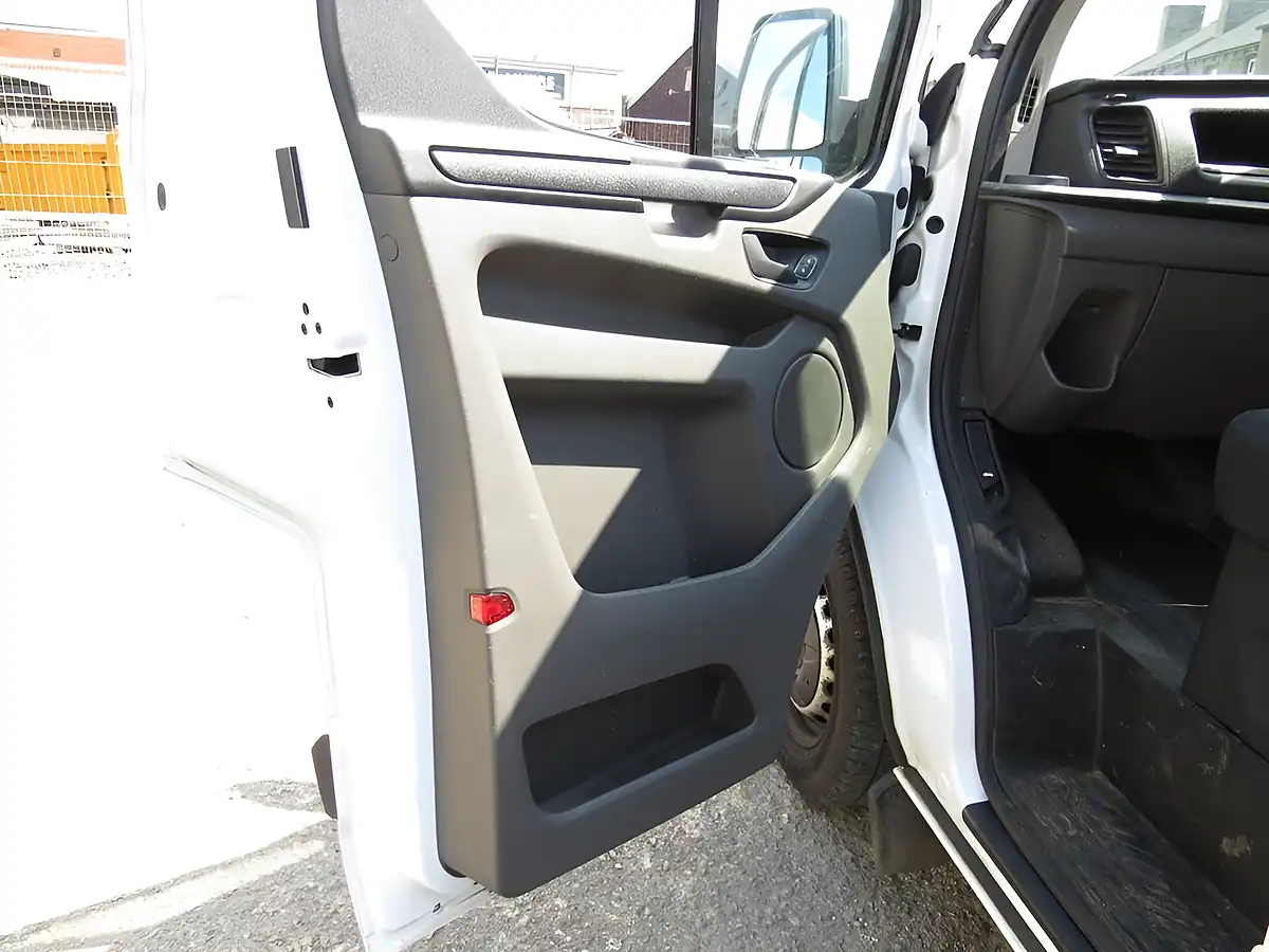 Used 2018 Ford Transit Custom Panel Van L1 H1 White - Interior and Exterior details 18