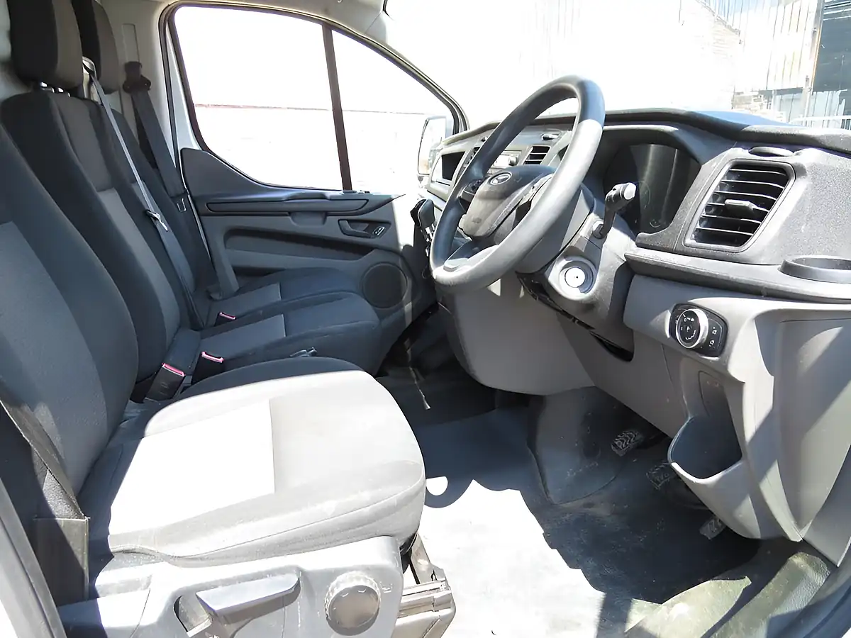 Used 2018 Ford Transit Custom Panel Van L1 H1 White - Interior and Exterior details 3