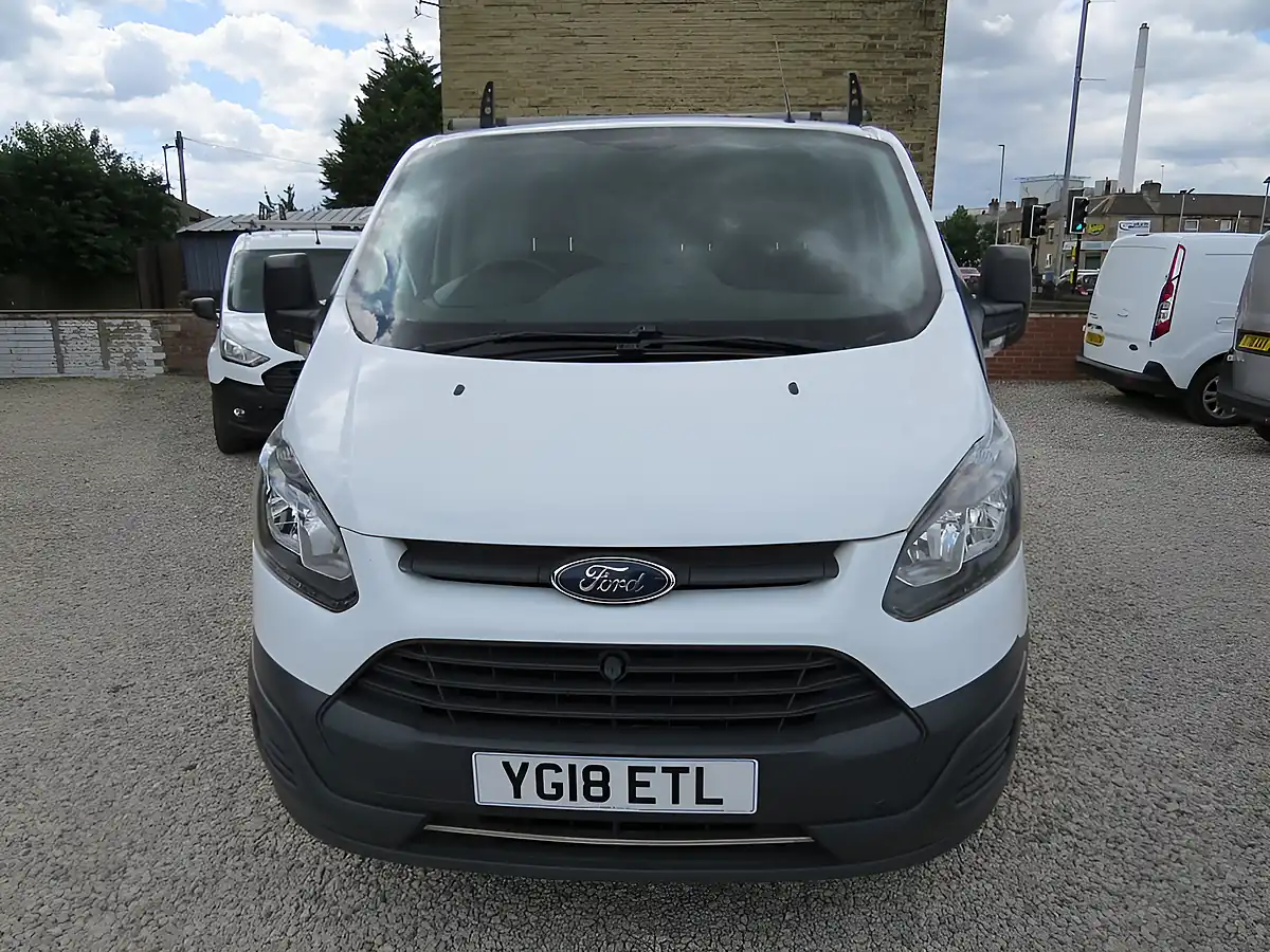 Used 2018 Ford Transit Custom Panel Van L2 H1 White - Interior and Exterior details 11