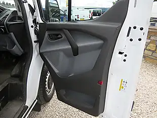 Used 2018 Ford Transit Custom Panel Van L2 H1 White - Interior and Exterior details 14