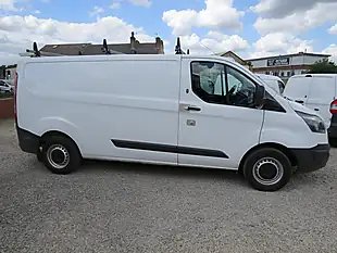 Used 2018 Ford Transit Custom Panel Van L2 H1 White - Interior and Exterior details 4