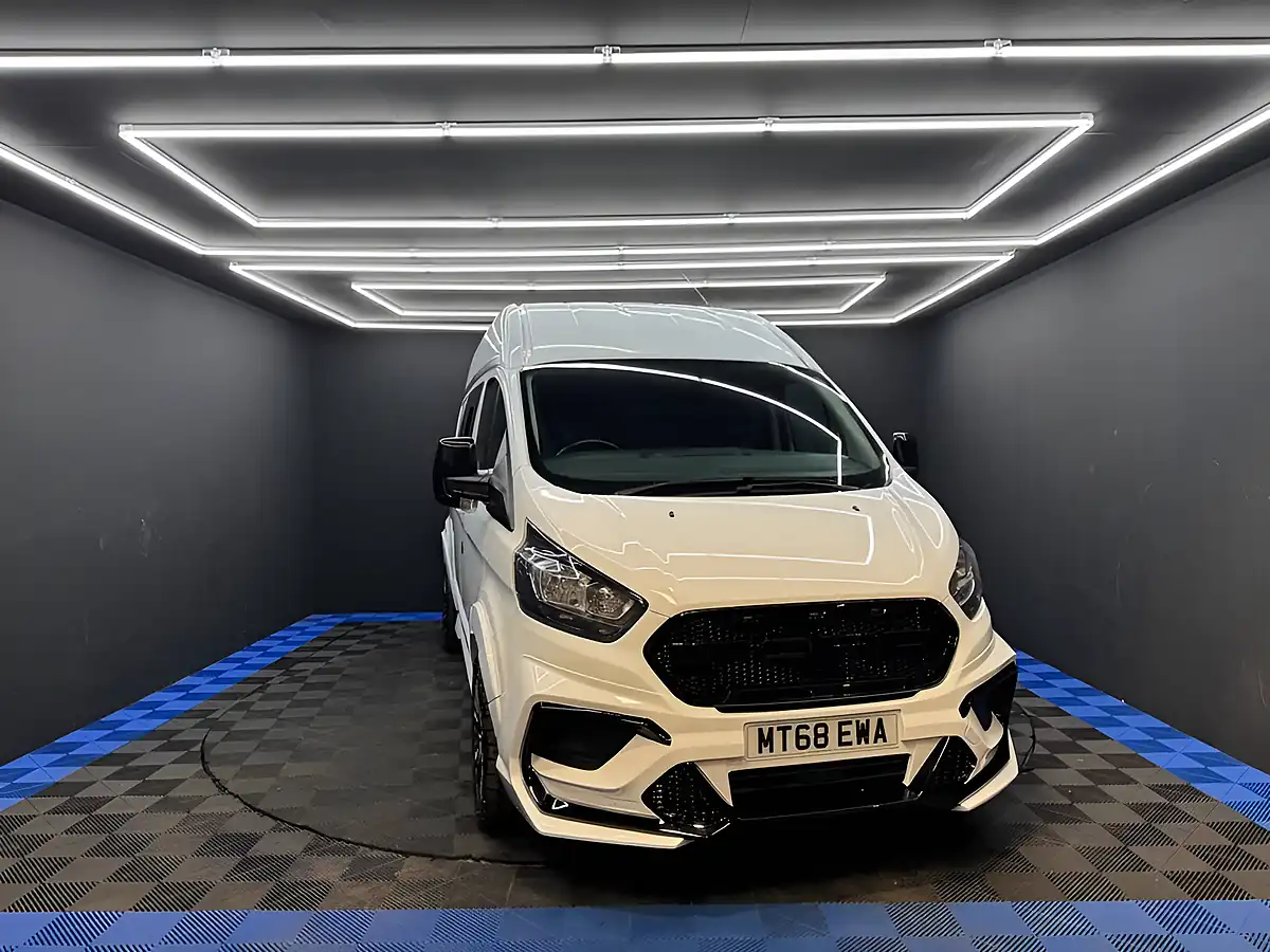 Used 2018 Ford Transit Custom Panel Van L2 H2 White - Interior and Exterior details 5