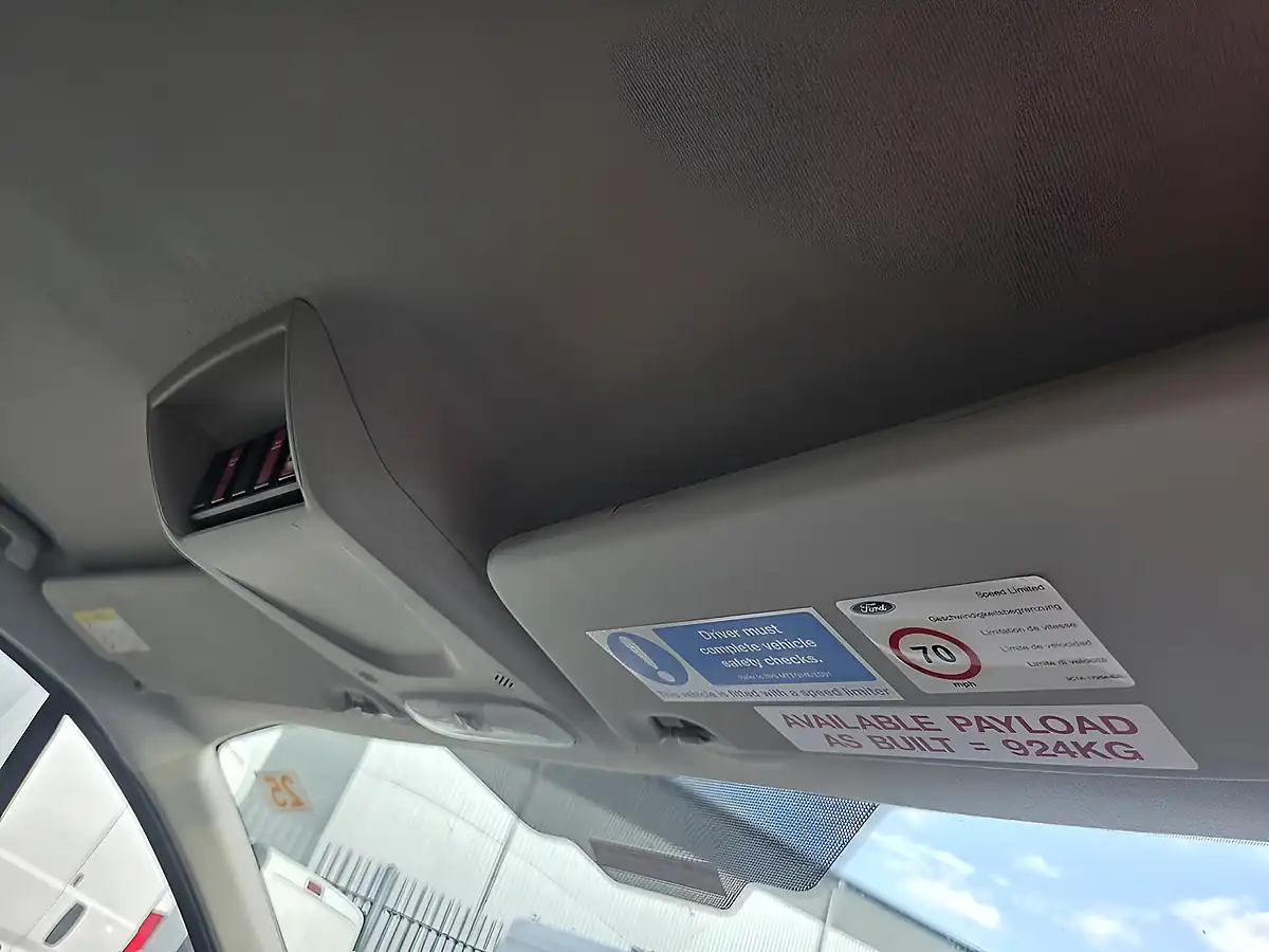 Used 2018 Ford Transit Custom Panel Van White - Interior and Exterior details 17