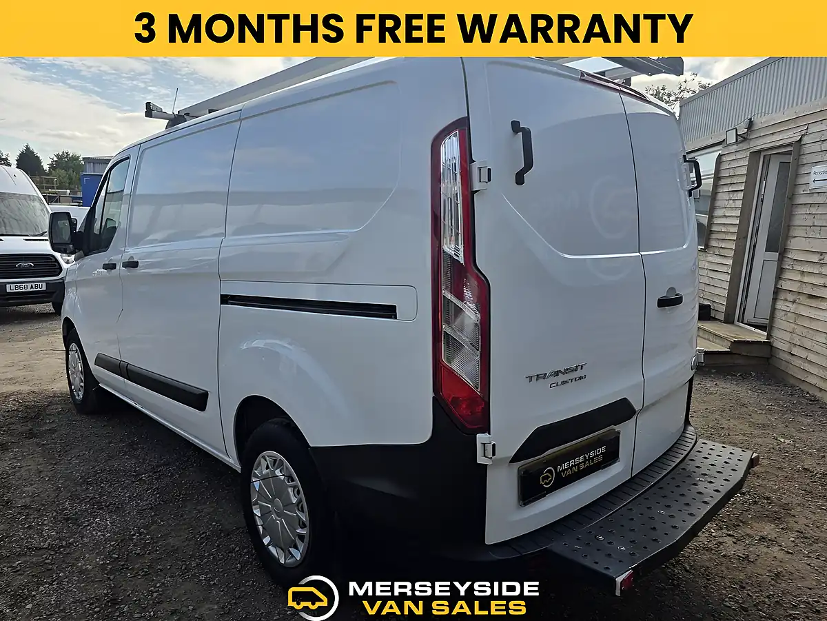 Used 2018 Ford Transit Custom Panel Van White - Interior and Exterior details 3