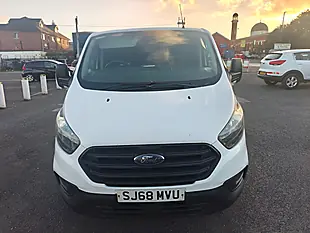 Used 2018 Ford Transit Custom Panel Van White - Interior and Exterior details 3