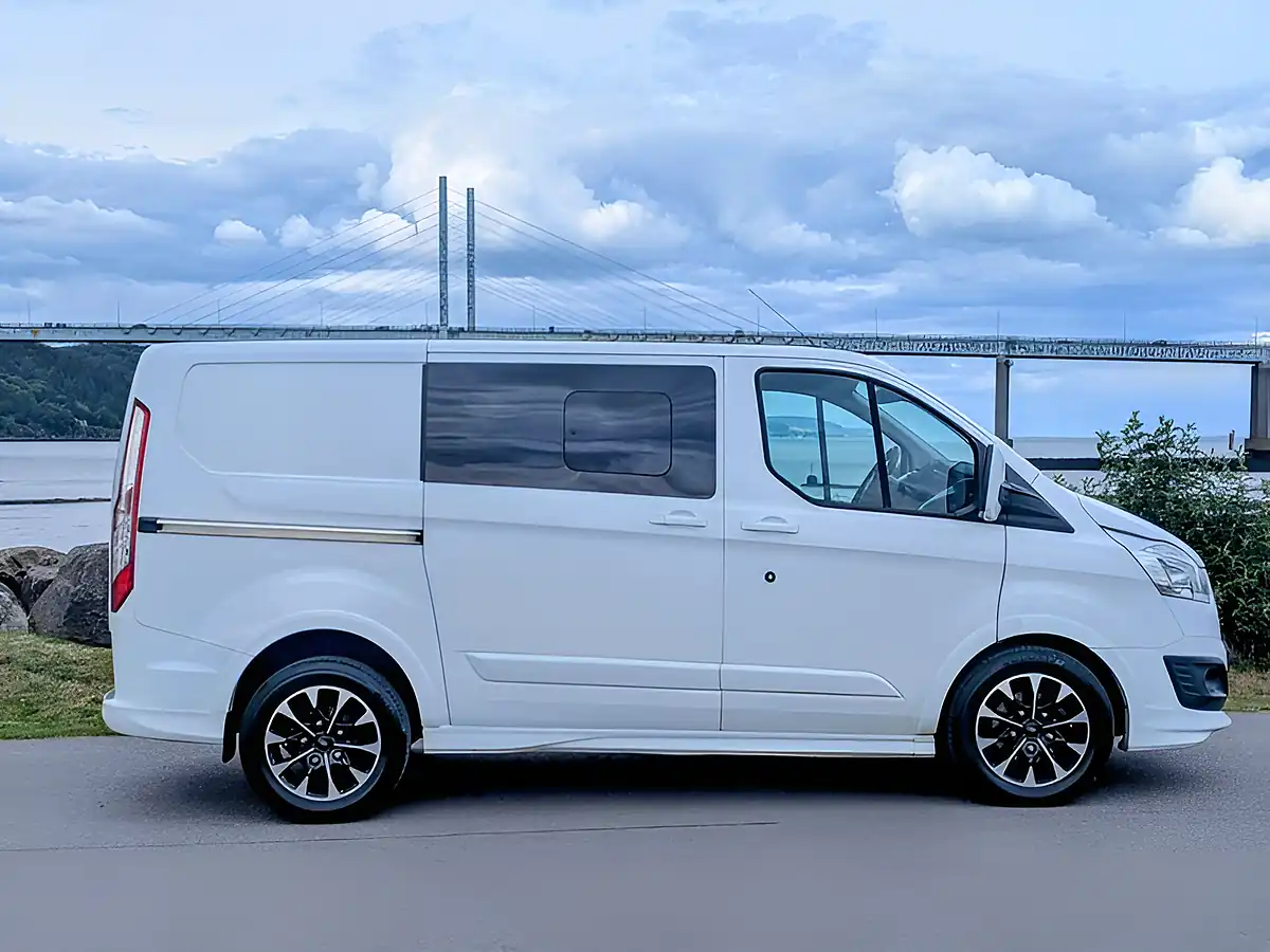 Used 2018 Ford Transit Custom Sport L1 H1 White - Interior and Exterior details 4