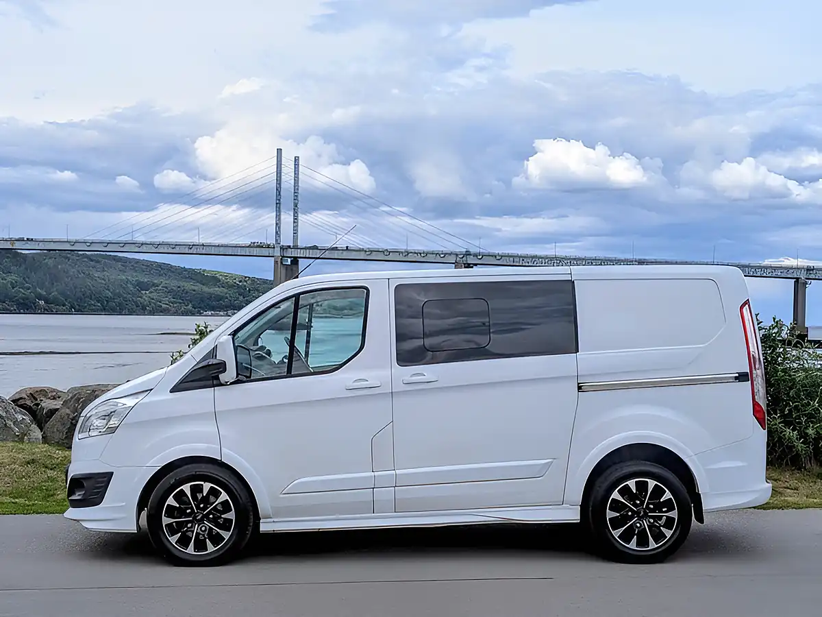 Used 2018 Ford Transit Custom Sport L1 H1 White - Interior and Exterior details 9