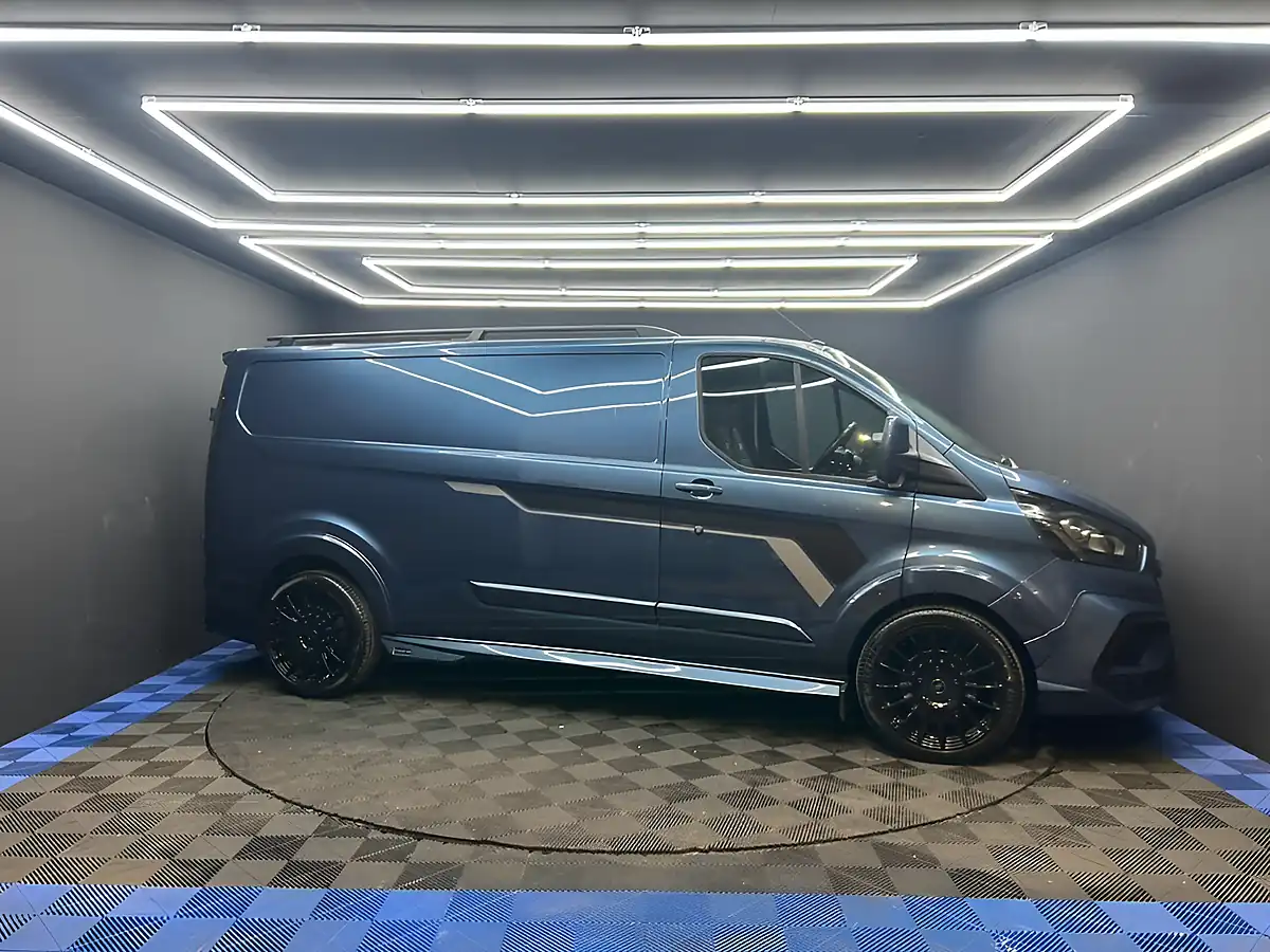 Used 2018 Ford Transit Custom Trend Blue - Interior and Exterior details 10