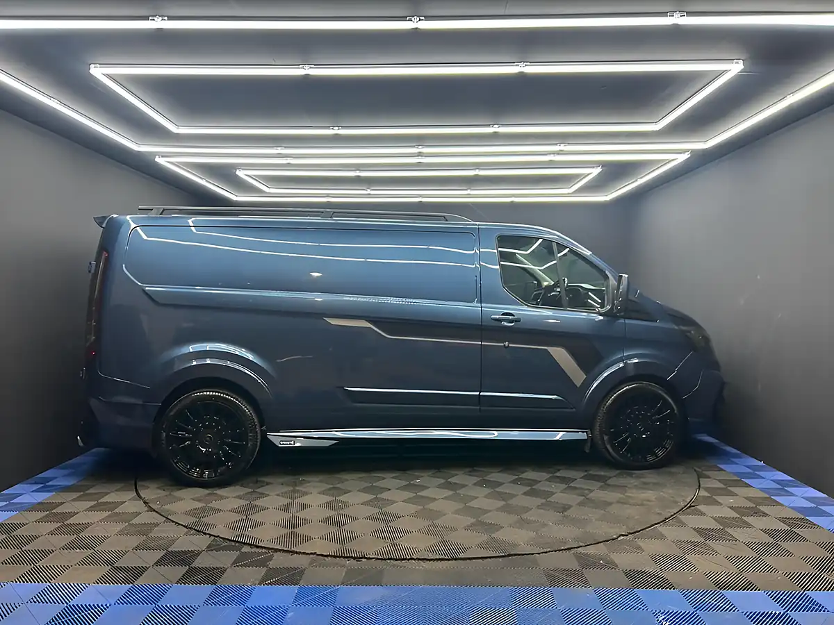 Used 2018 Ford Transit Custom Trend Blue - Interior and Exterior details 13