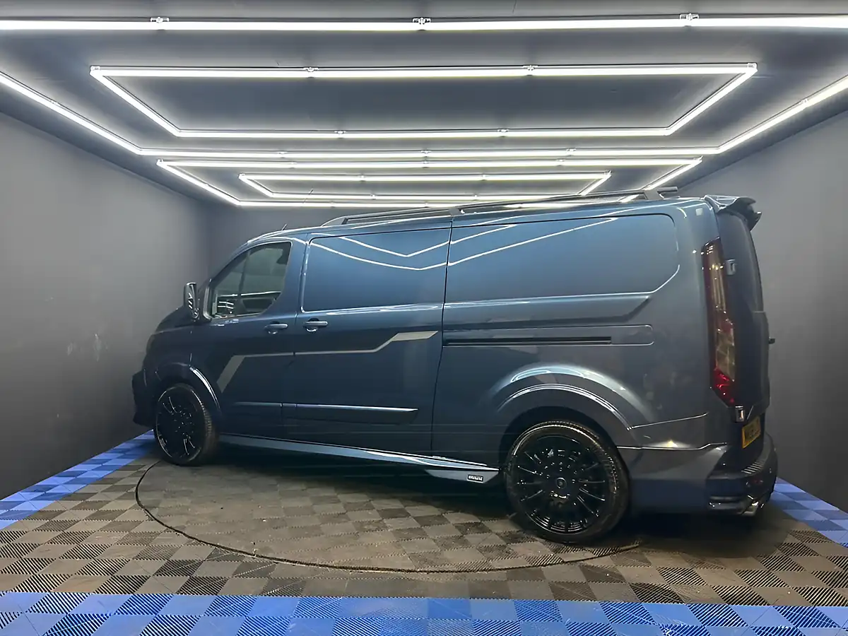Used 2018 Ford Transit Custom Trend Blue - Interior and Exterior details 15