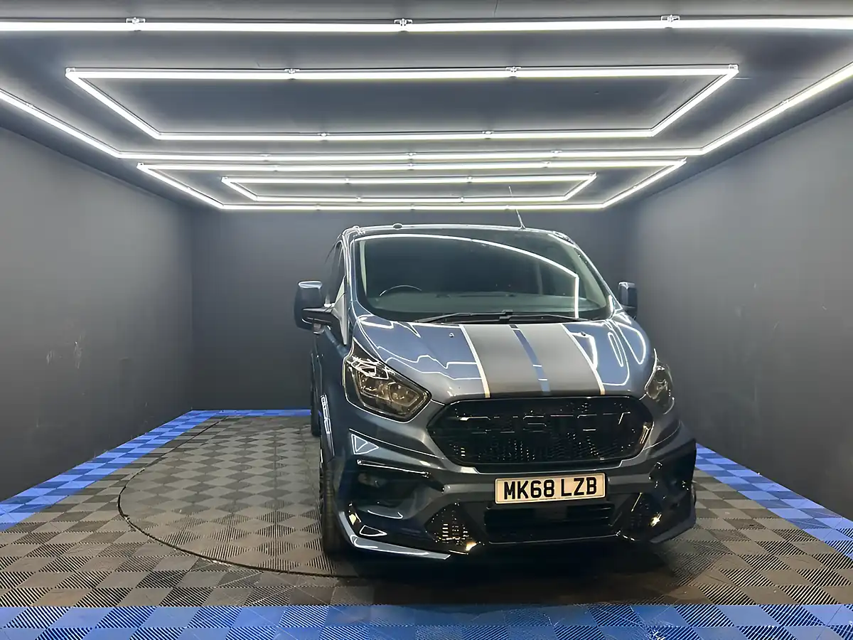 Used 2018 Ford Transit Custom Trend Blue - Interior and Exterior details 6