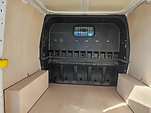 Used 2018 Ford Transit Custom Trend Crew White - Interior and Exterior details 9