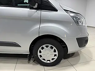 Used 2018 Ford Transit Custom Trend Silver - Interior and Exterior details 11