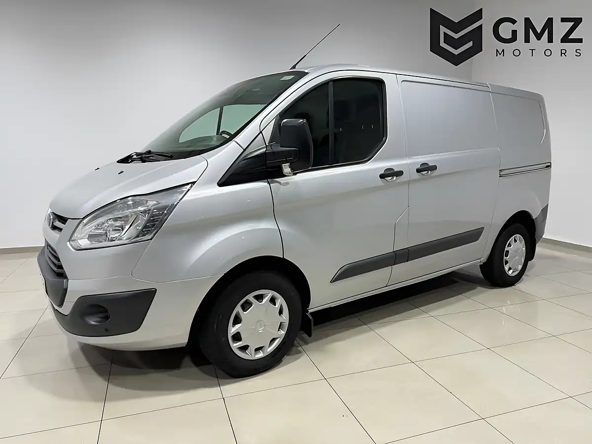Used 2018 Ford Transit Custom Trend Silver - Interior and Exterior details 3