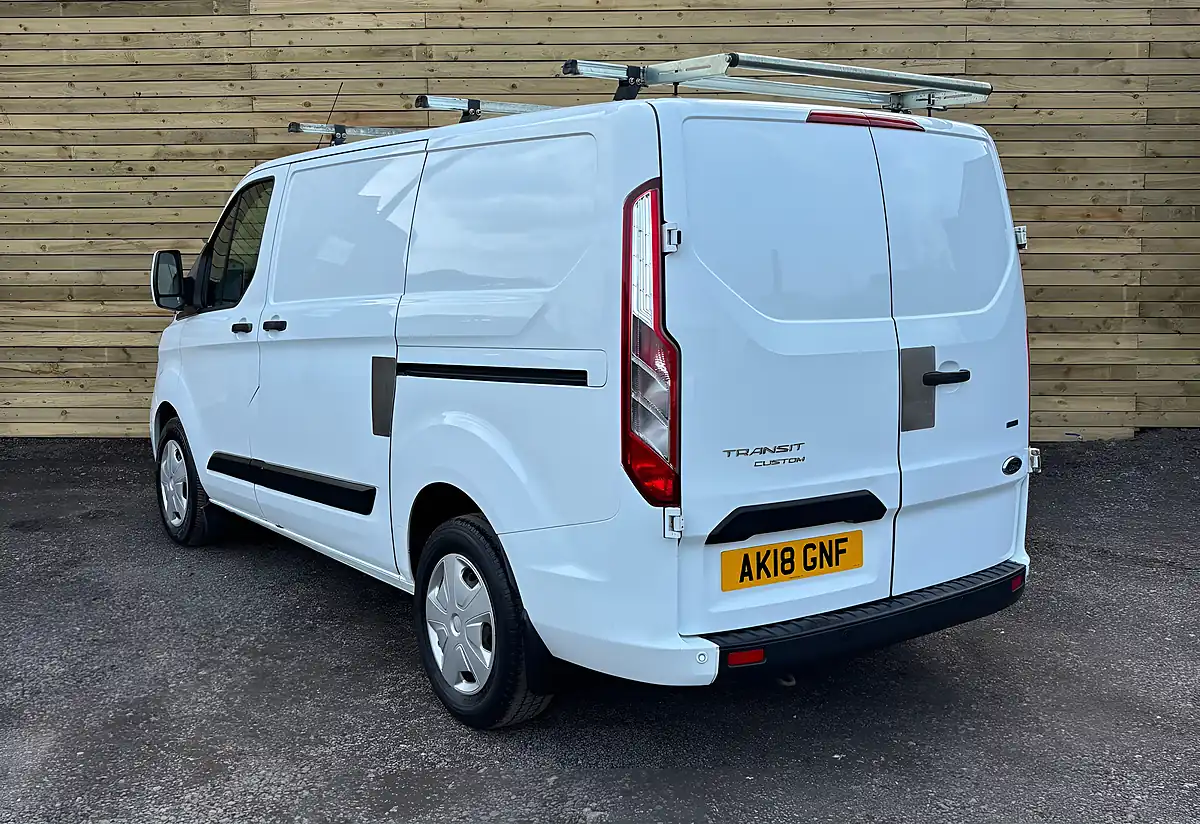 Used 2018 Ford Transit Custom Trend White - Interior and Exterior details 5