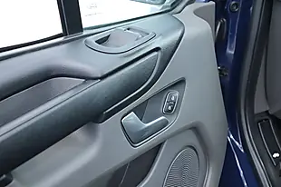 Used 2018 Ford Transit Custom Trend White - Interior and Exterior details 14