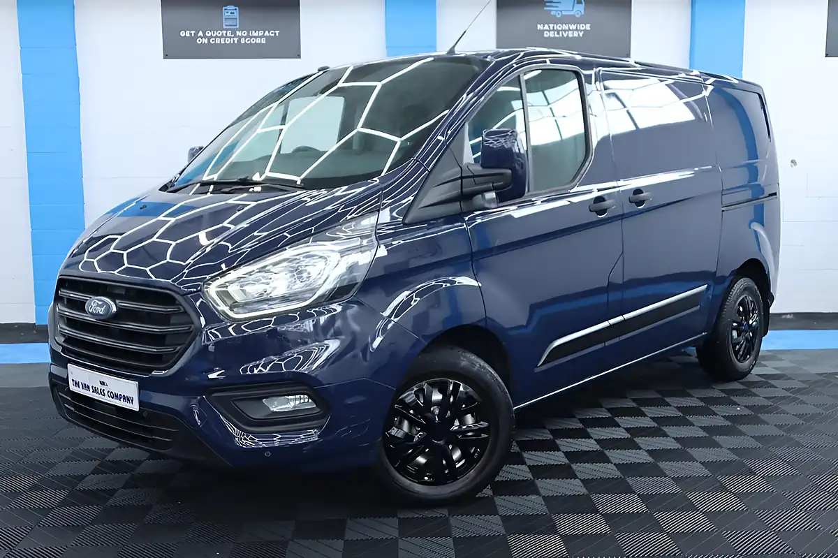 Used 2018 Ford Transit Custom Trend White - Interior and Exterior details 6