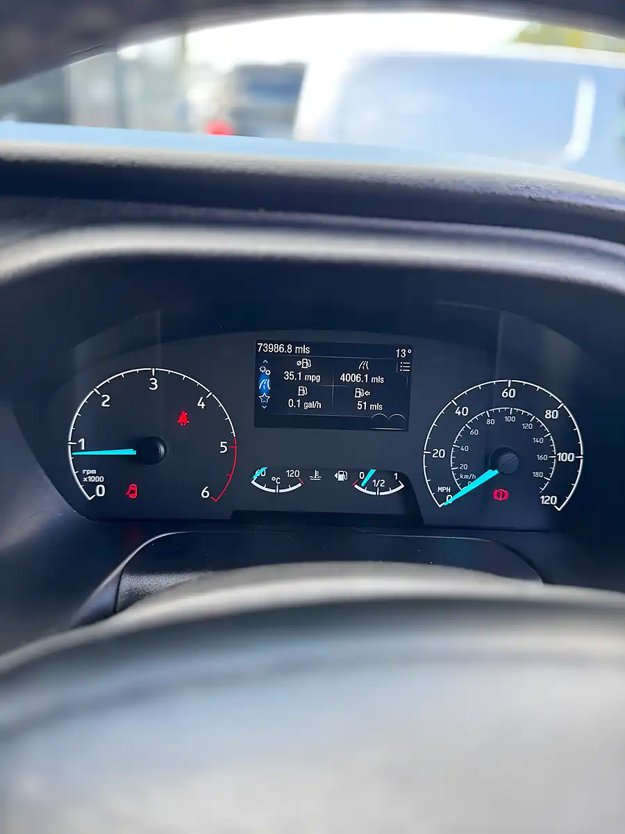 Used 2018 Ford Transit Custom Trend White - Interior and Exterior details 15